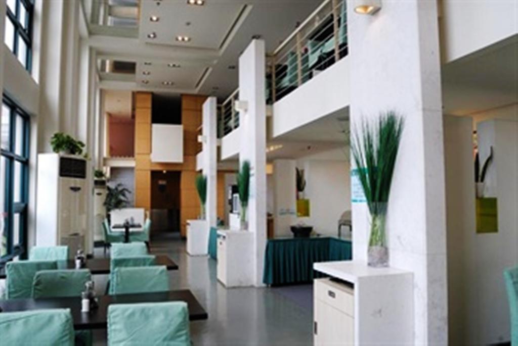 Jinjiang Inn - Shanghai Everbright Convention & Exhibition Center Εξωτερικό φωτογραφία
